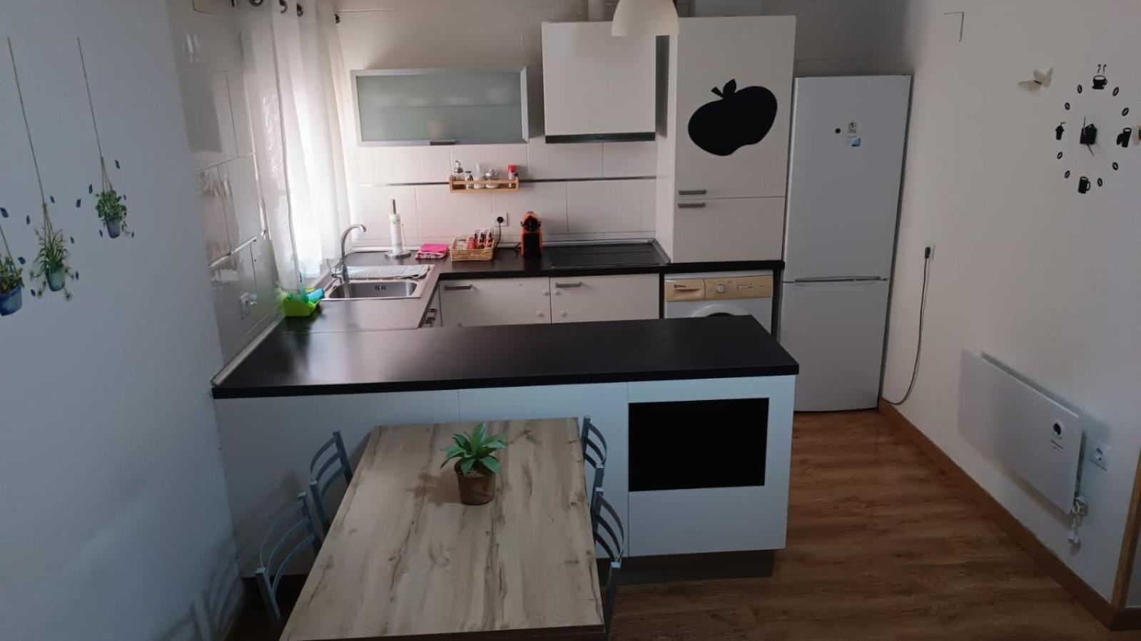 Apartamento Parque Sur De Hellín Екстериор снимка
